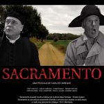 ESTRENO DE LA PELÍCULA “SACRAMENTO”, DE CARLOS CAÑEQUE. COMEDIA CON PERSONAJES EN BLANCO Y NEGRO SOBRE FONDO DE COLOR.